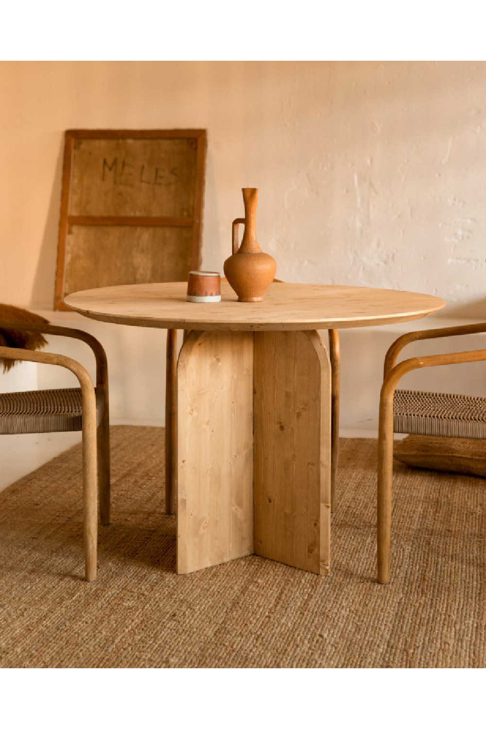 Round Solid Wood Dining Table | Decowood Bloom | Oroa.com