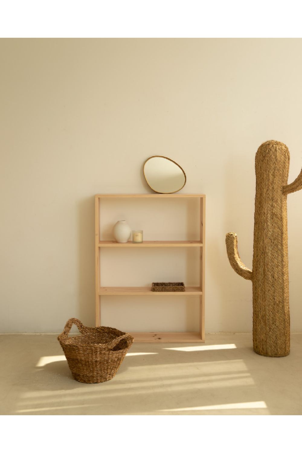 Spruce Wood Nordic Shelf | Decowood Saura | OROA.com
