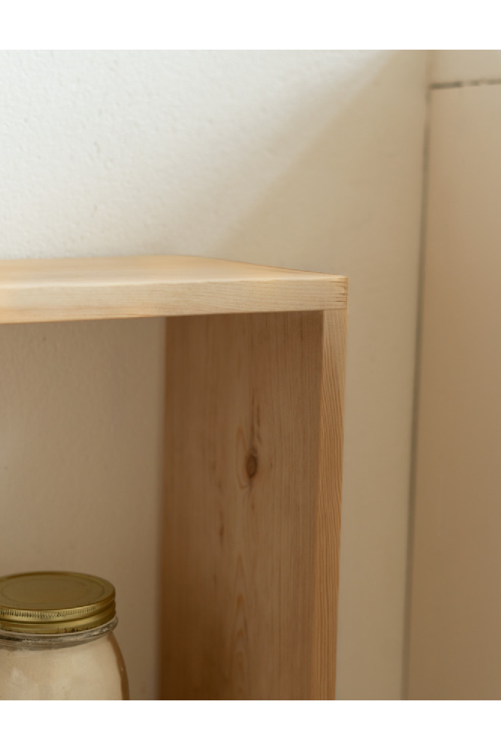 Spruce Wood Nordic Shelf | Decowood Saura | OROA.com