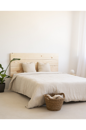 Wooden Headboard and Nordic Bedside Table | Decowood Flandes + Stoke | Oroa.com