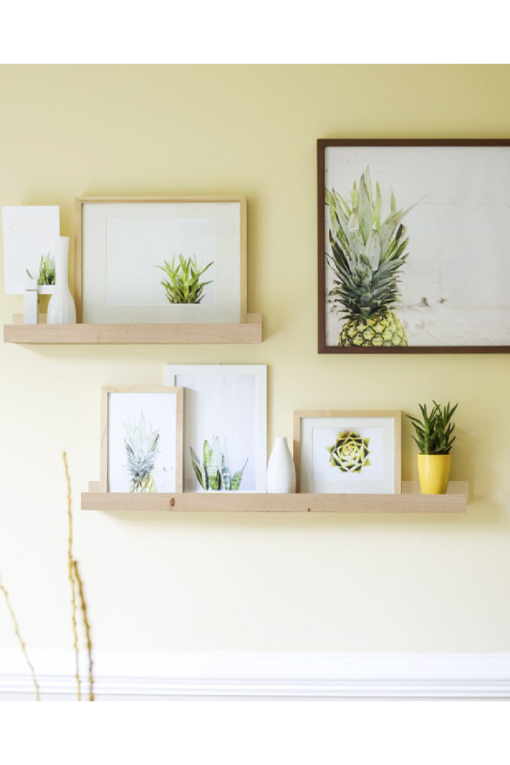 Nordic Floating Shelf | Decowood Duke | Oroa.com