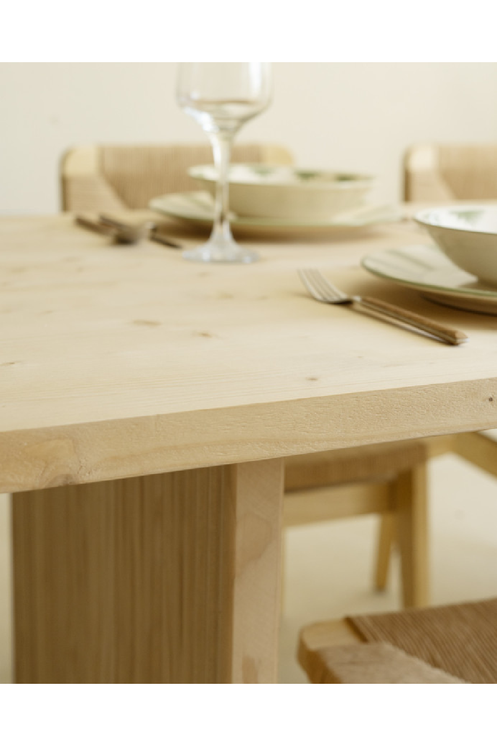 Fluted Wood Legs Dining Table | Decowood Bali | Oroa.com