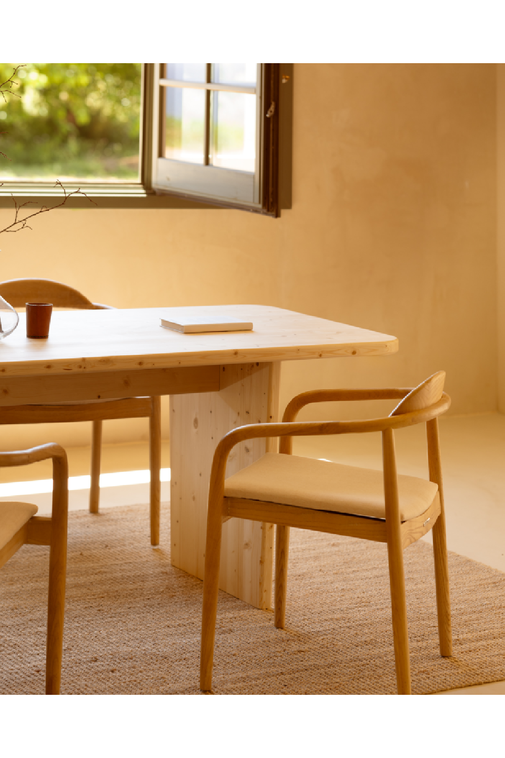 Scandinavian Style Dining Table | Decowood Bimba | Oroa.com