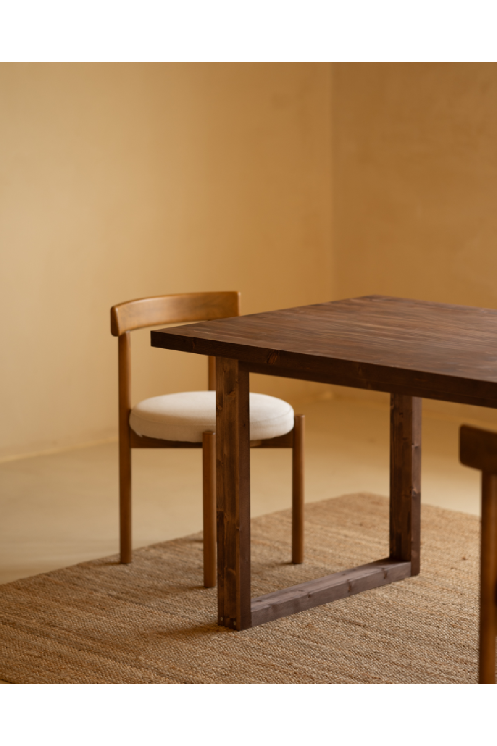 Scandinavian Style Dining Table | Decowood Cairo | Oroa.com