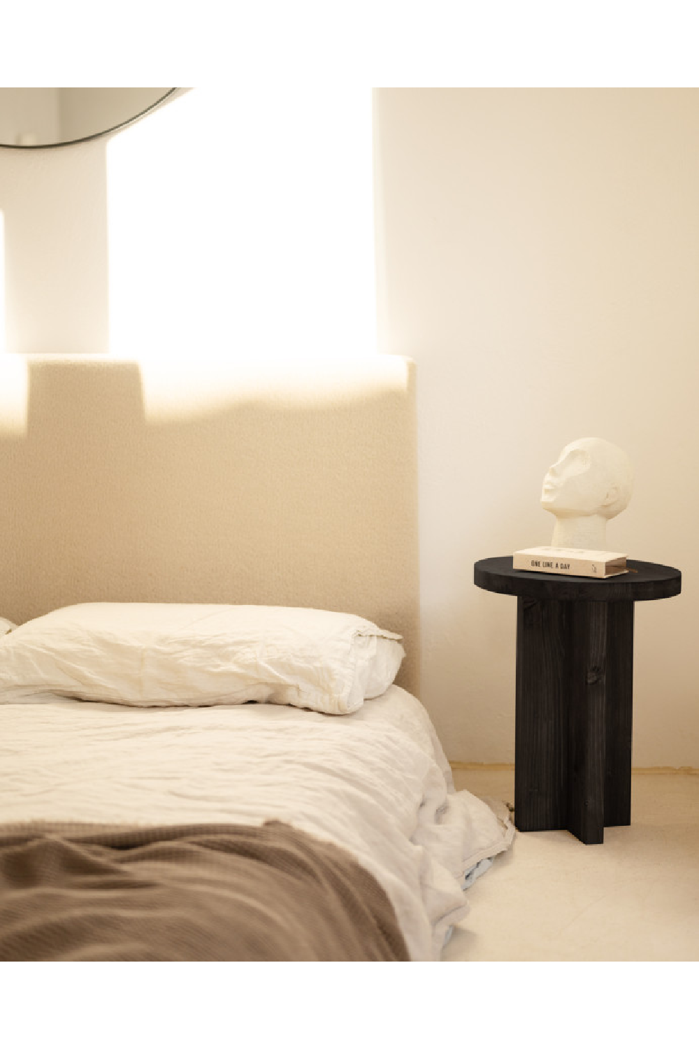 Round Solid Wood Stool | Decowood Tokyo | Oroa.com