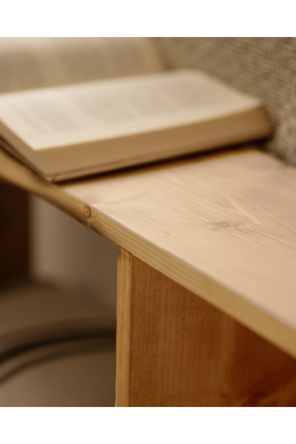 Minimalist Wooden Side Shelf | Decowood Saura | OROA.com