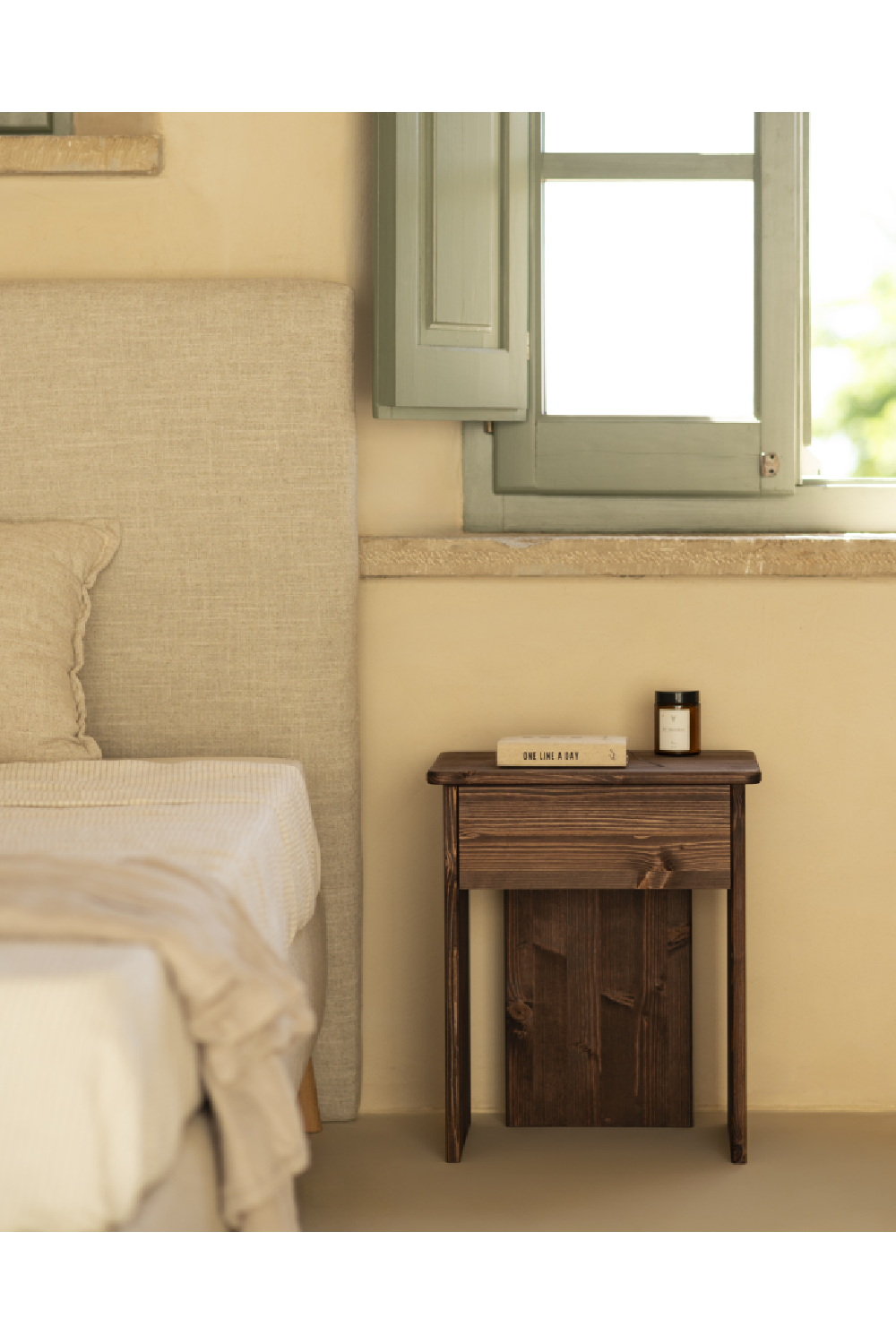 Minimalist 1-Drawer Nightstand | Decowood Sigrid | Oroa.com