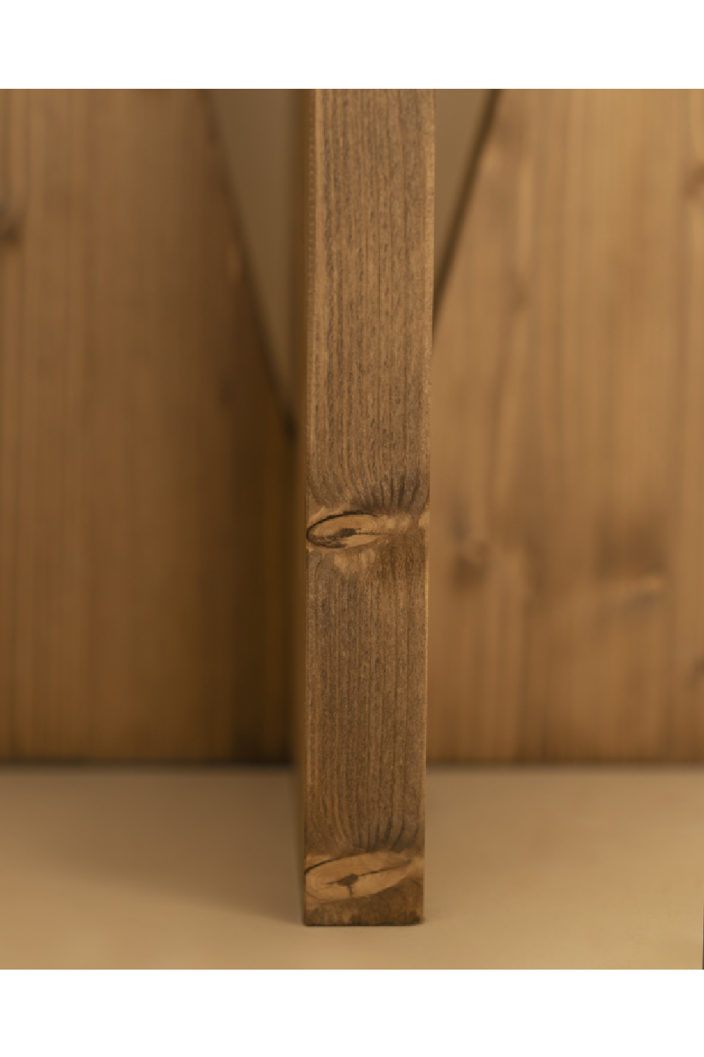 Round Nordic Nightstand | Decowood Vega | OROA.com