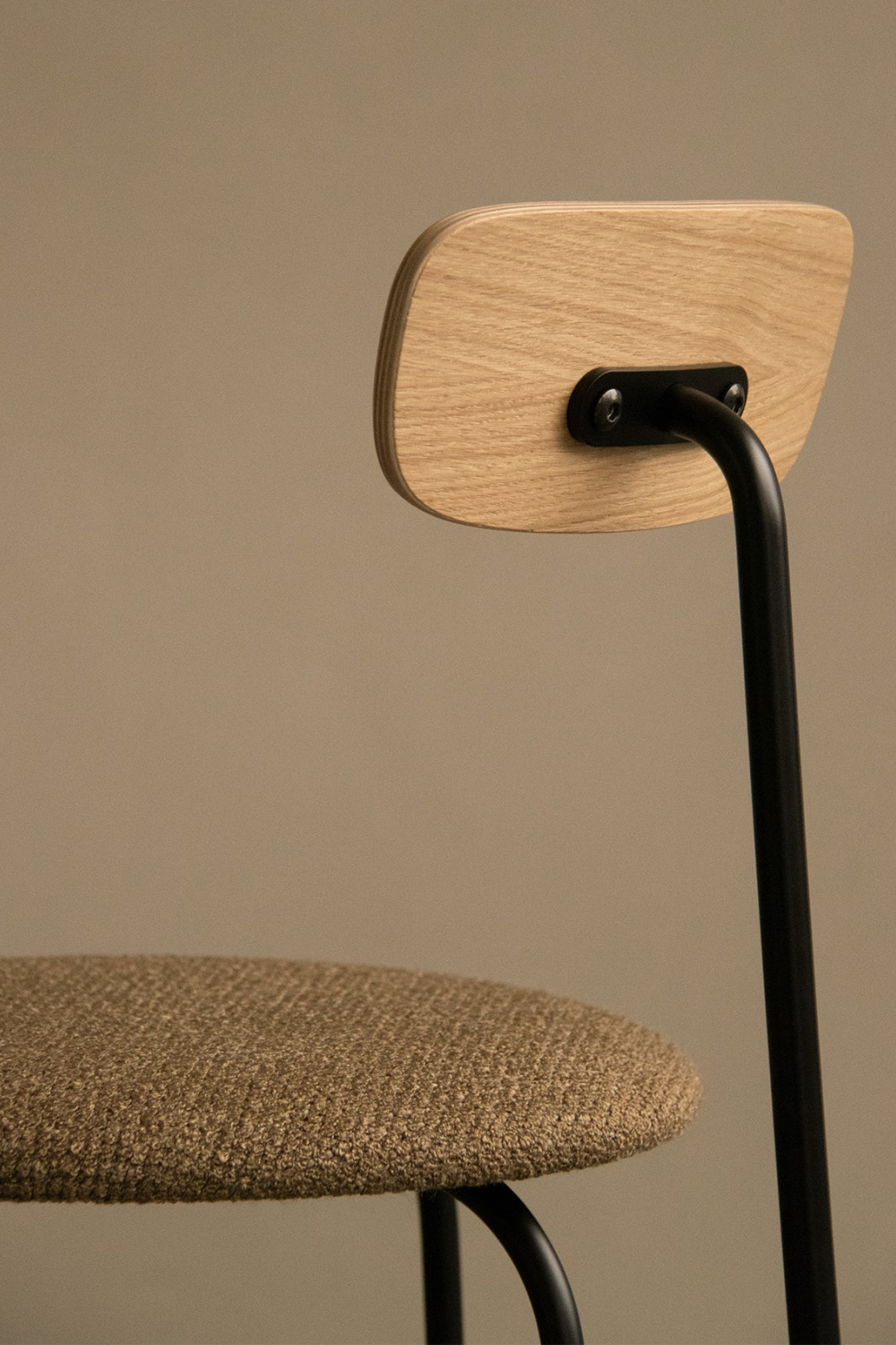 Short-Back Upholstered Seat Dining Chair | Audo Copenhagen Afteroom | Oroa.com