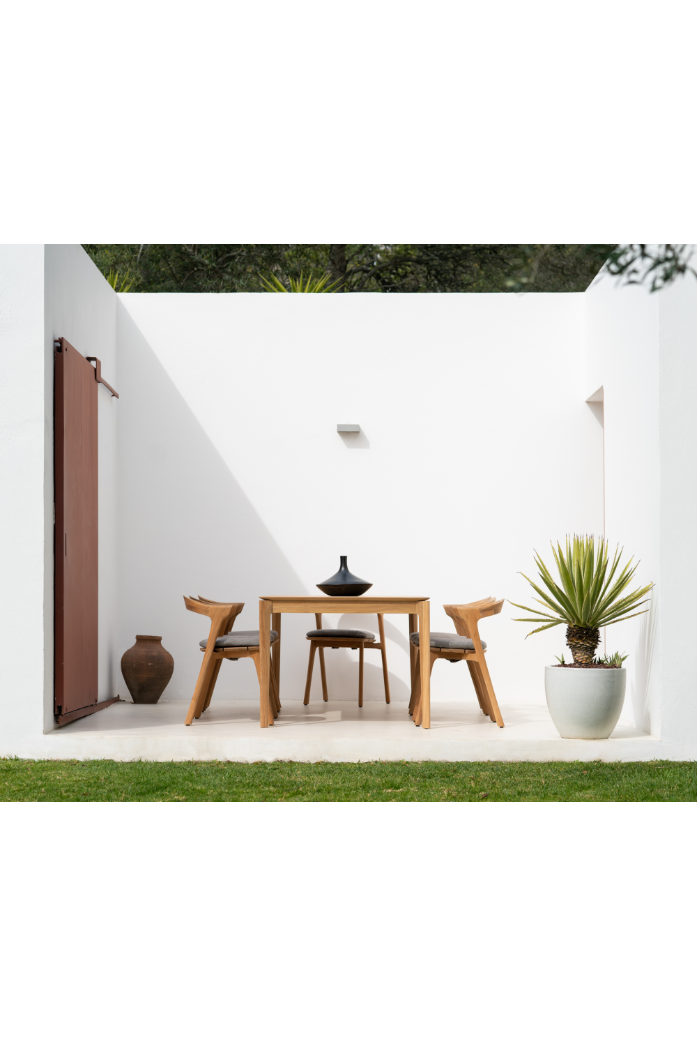 Teak Outdoor Dining Chair | Ethnicraft Bok | Oroa.com