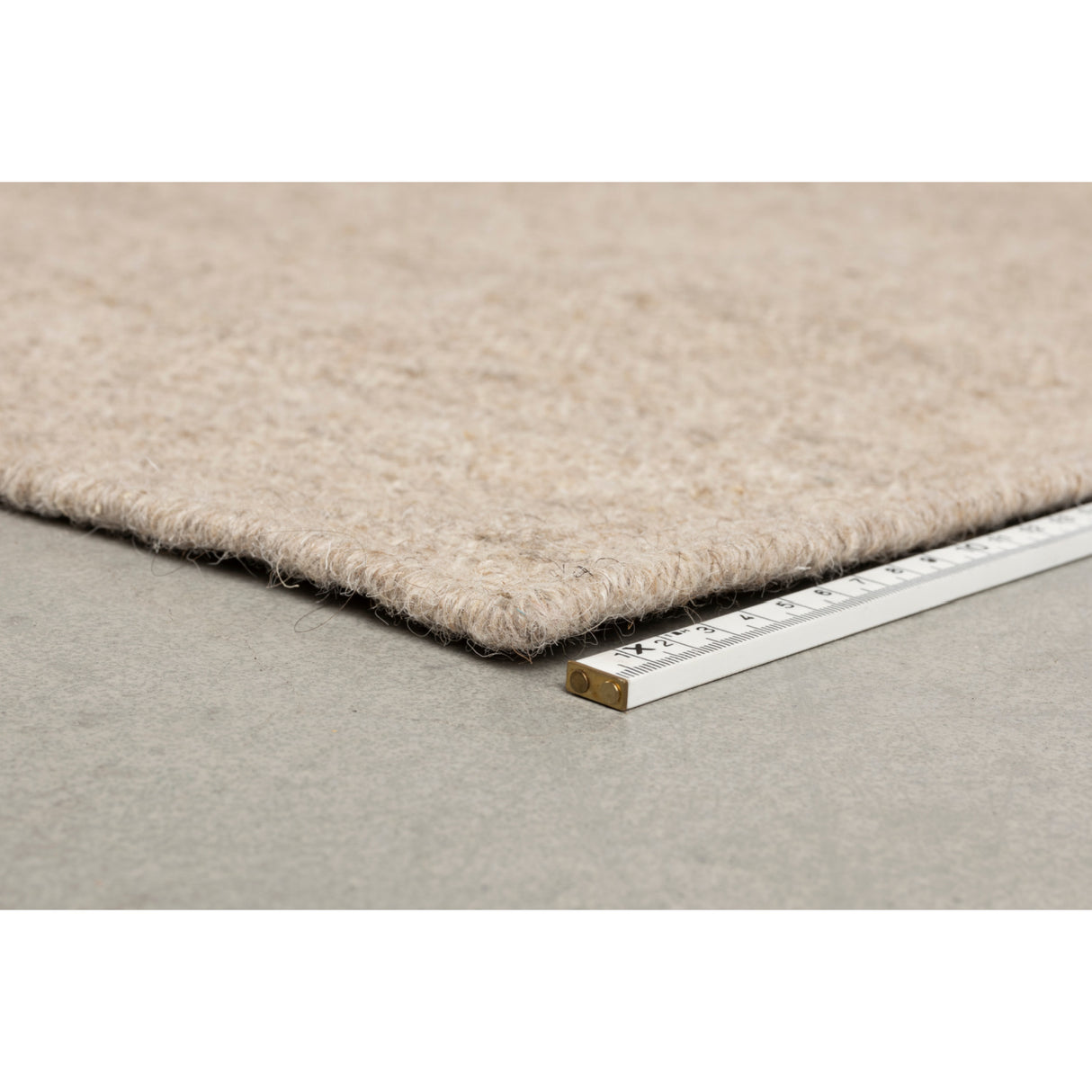   Hand-woven Wool Carpet 6'7" x 10' | Oroa.com