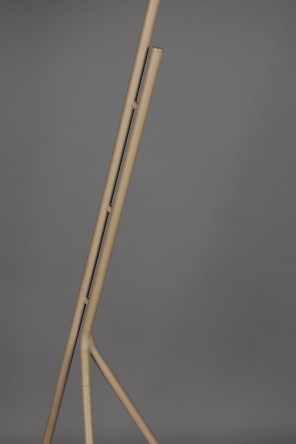 Beige Tripod Floor Lamp | Dutchbone Murphy | OROA.com