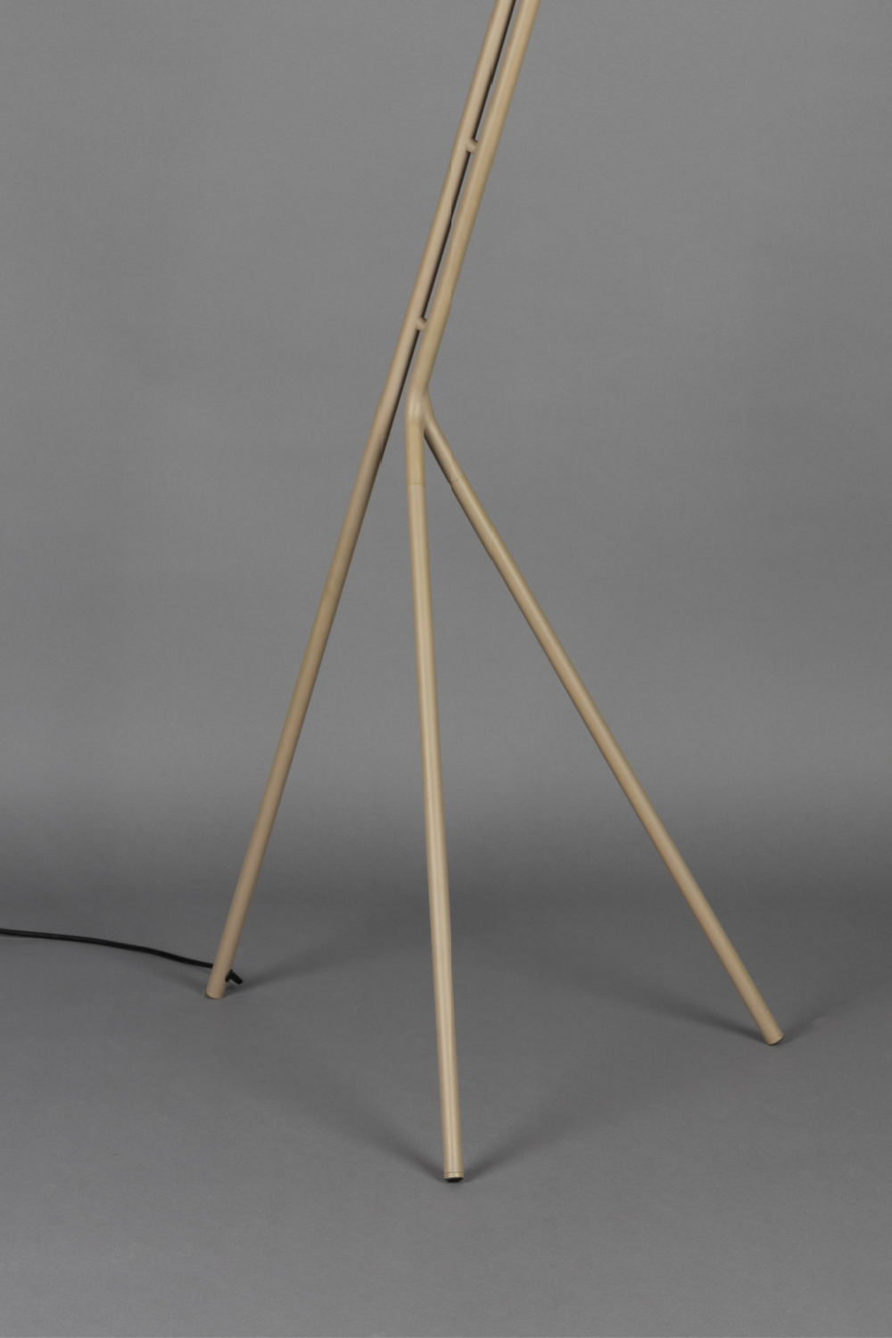 Beige Tripod Floor Lamp | Dutchbone Murphy | OROA.com