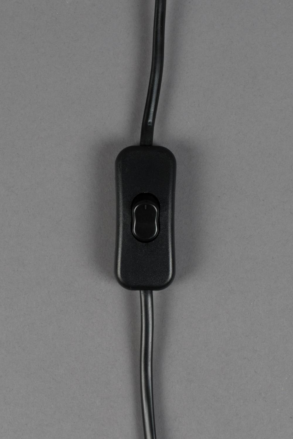 Gold Aluminium Table Lamp | Dutchbone Roc | OROA.com