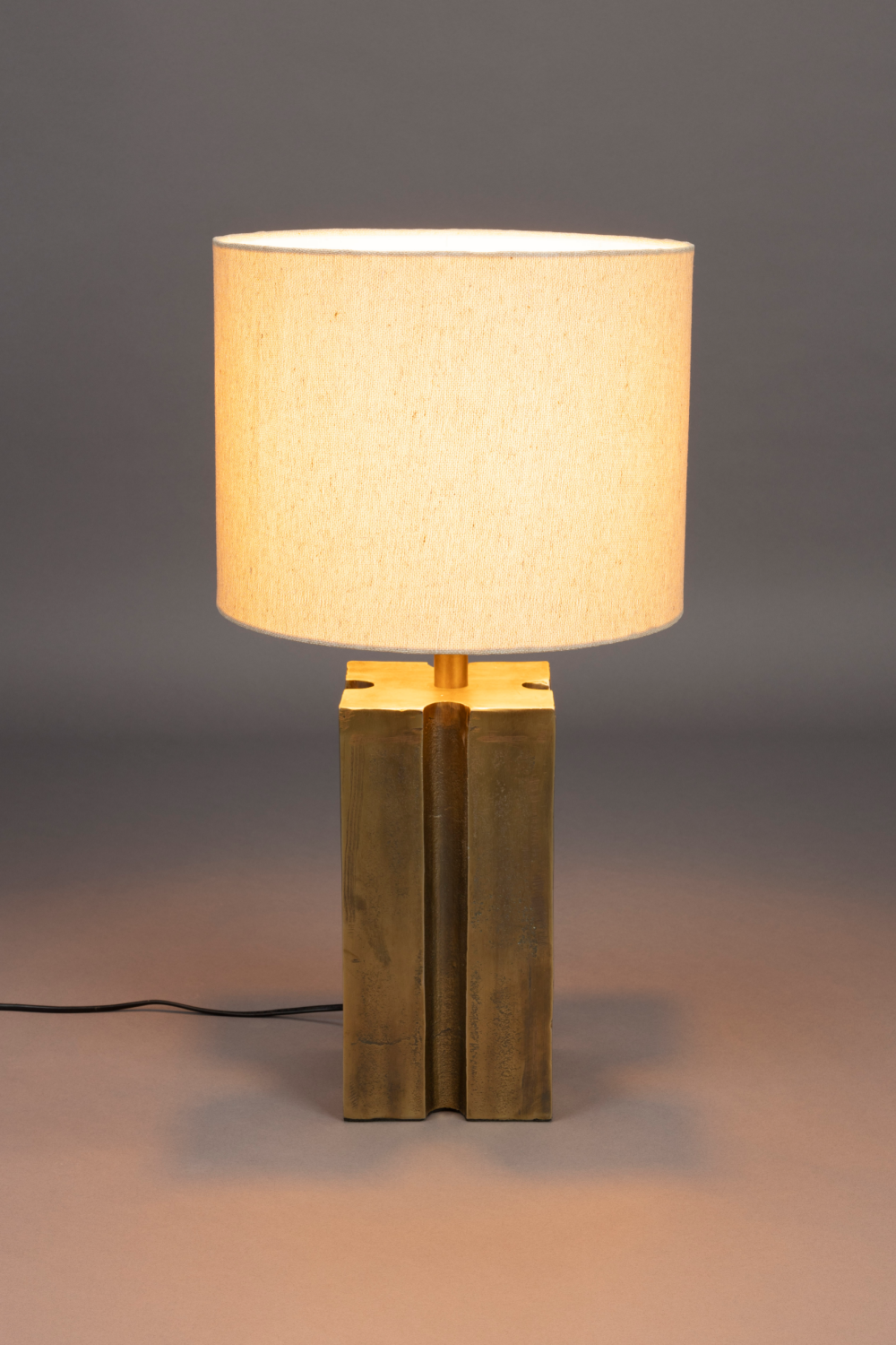 Gold Aluminium Table Lamp | Dutchbone Roc | OROA.com
