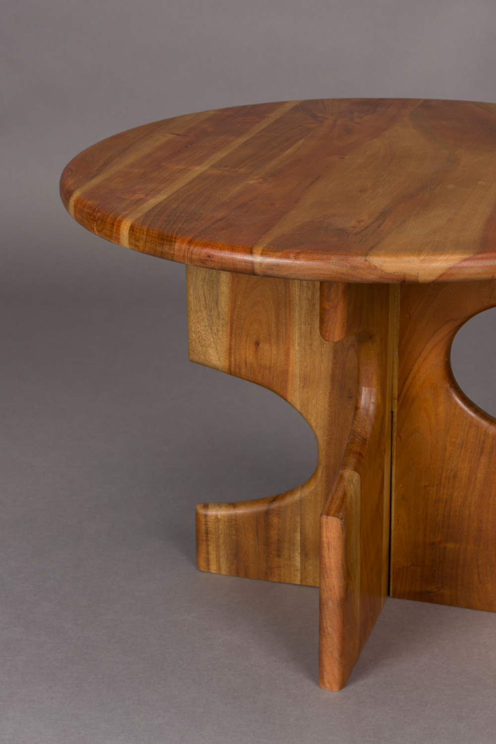 Notched Base Wooden Side Table | Dutchbone Morgan | OROA.com