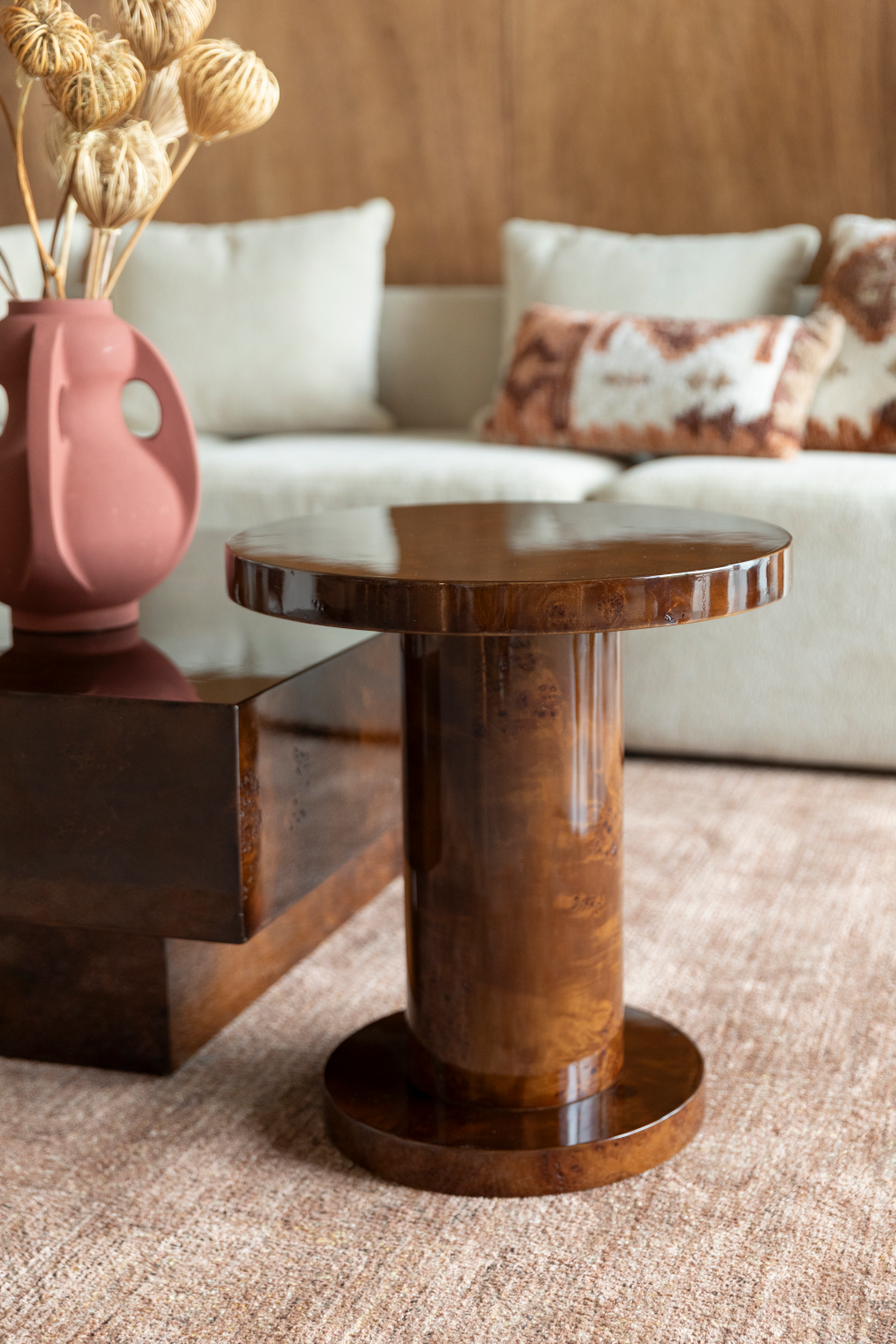 Glossy Wooden Side Table | Dutchbone Quinn | Oroa.com