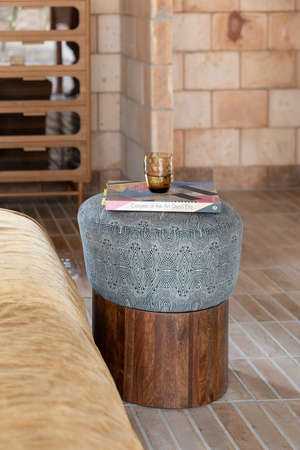 Graphic Print Stool | Dutchbone Fragment | OROA.com