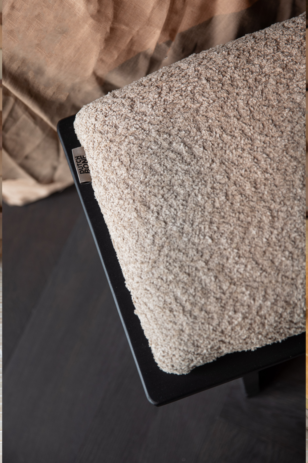 Brown Upholstered Bench | Dutchbone Shiho | OROA.com