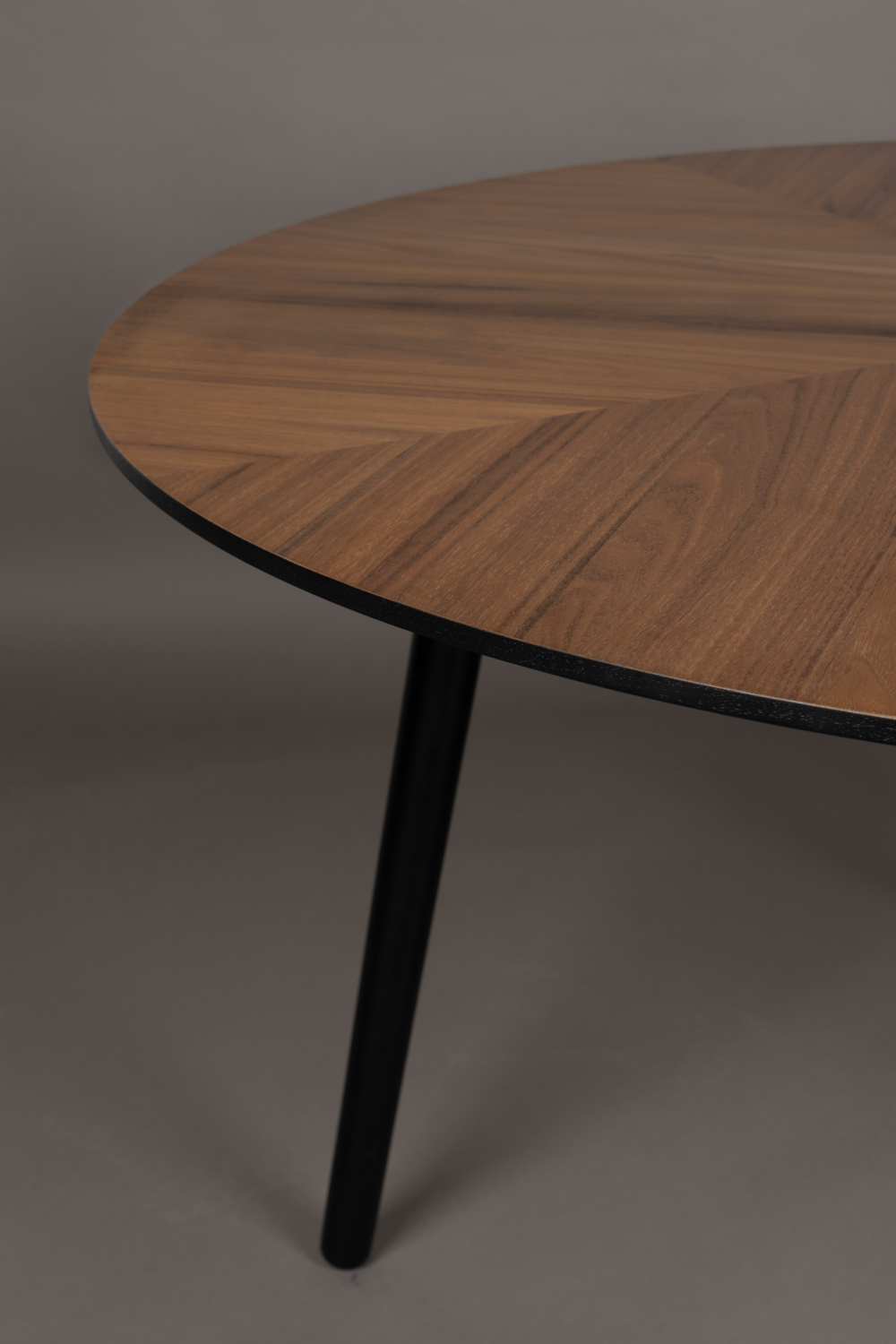 Rubber Wood Dining Table | Dutchbone Clover | Oroa.com