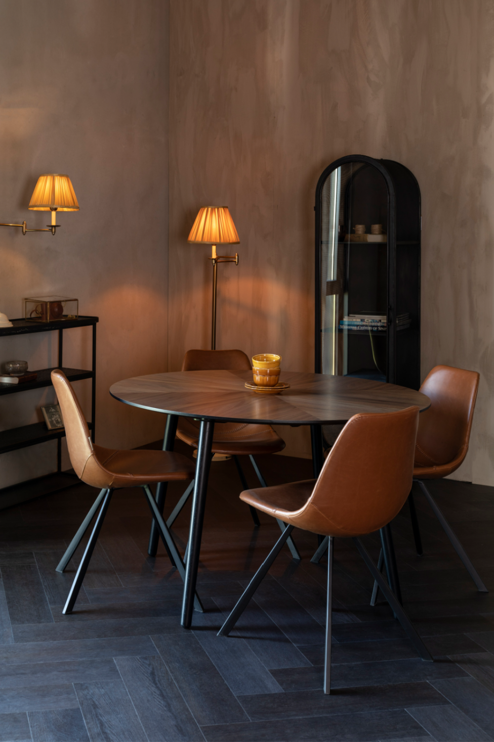 Rubber Wood Dining Table | Dutchbone Clover | Oroa.com