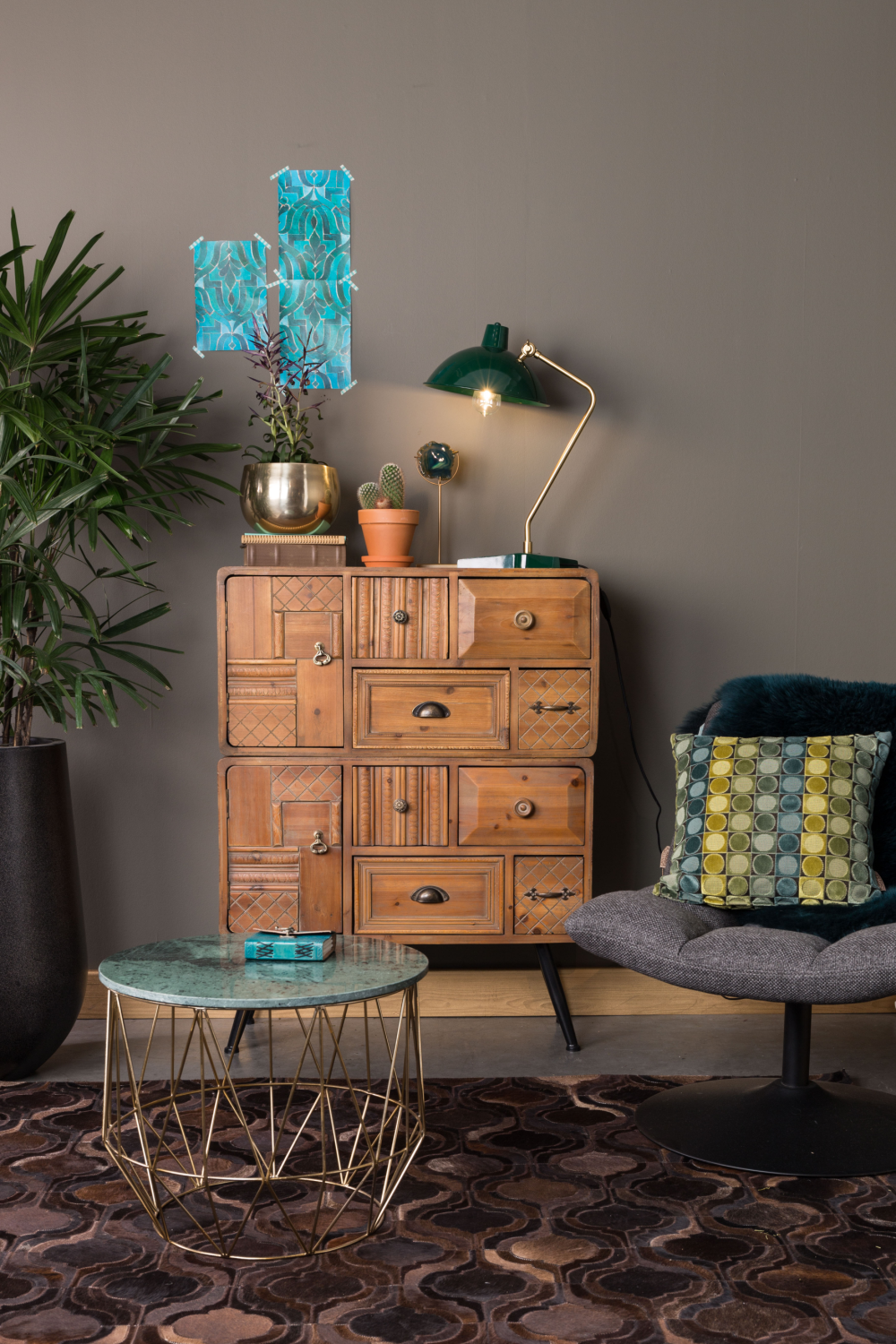 Geometric Wire Base End Table | Dutchbone Boss | Oroatrade.com