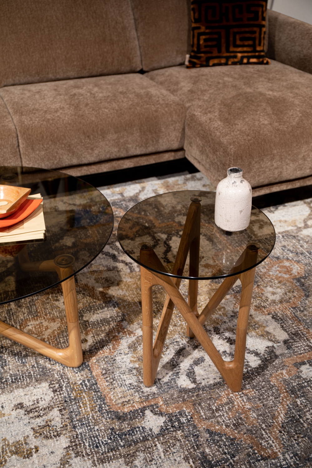Round Glass Retro Side Table | Dutchbone Naia | OROA.com
