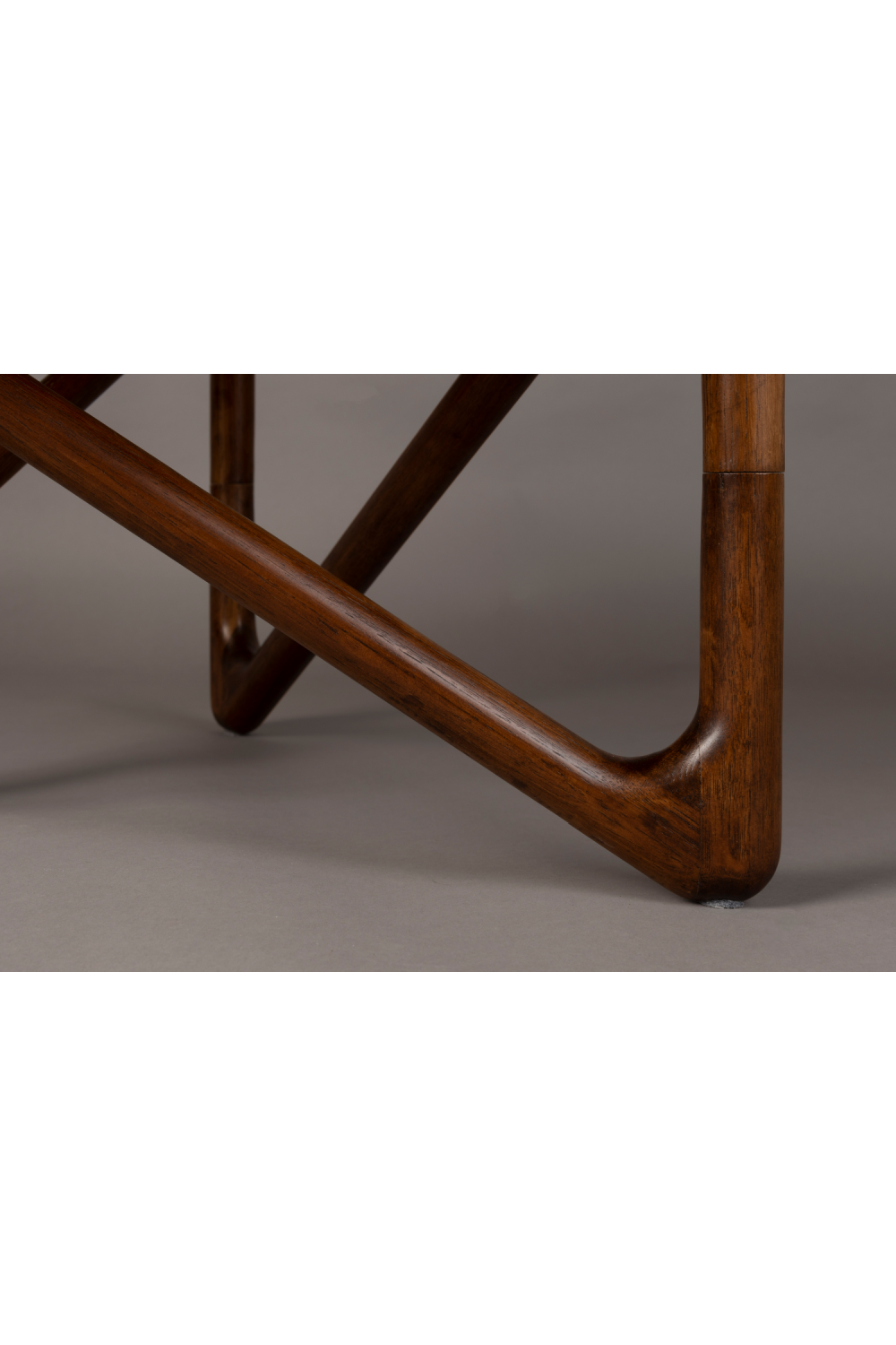 Round Glass Retro Coffee Table | Dutchbone Naia | OROA.com