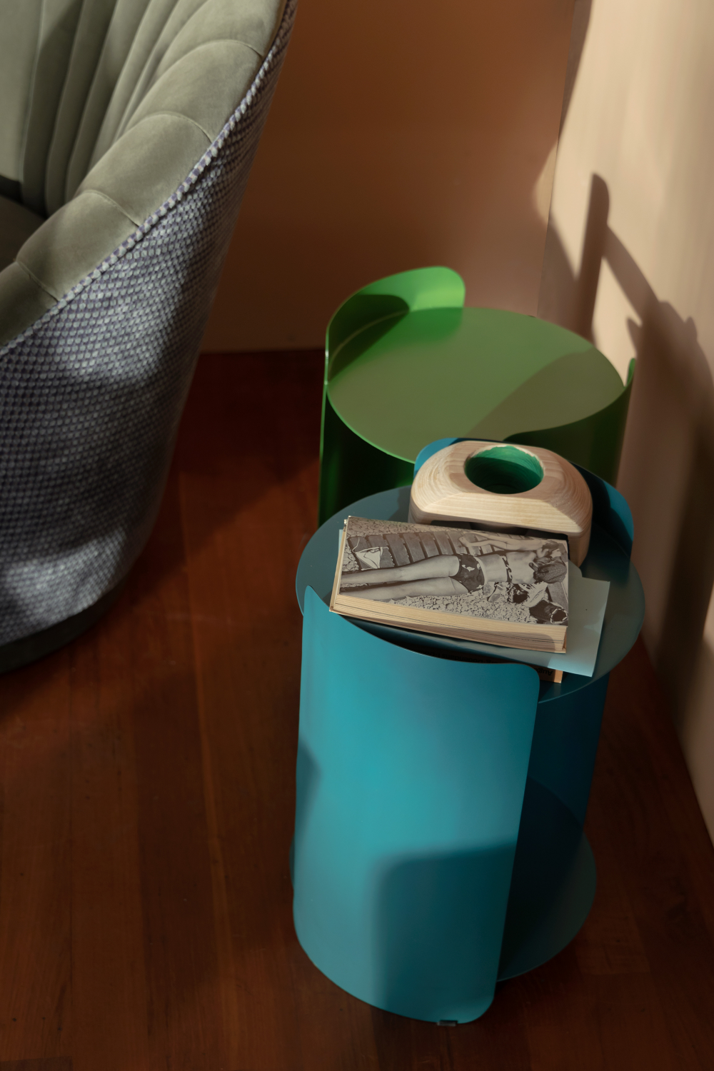 Powder Coated Steel Side Table | Dutchbone Navagio | OROA.com