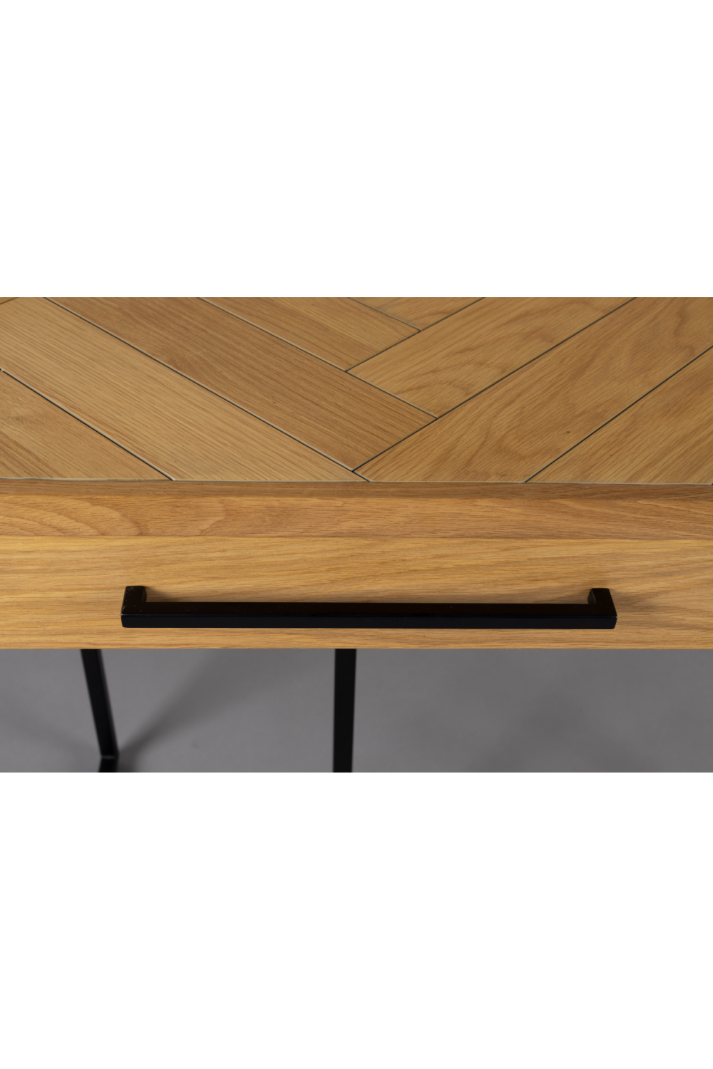 Vintage Herringbone Pattern Console Table | Dutchbone Class | Oroa.com