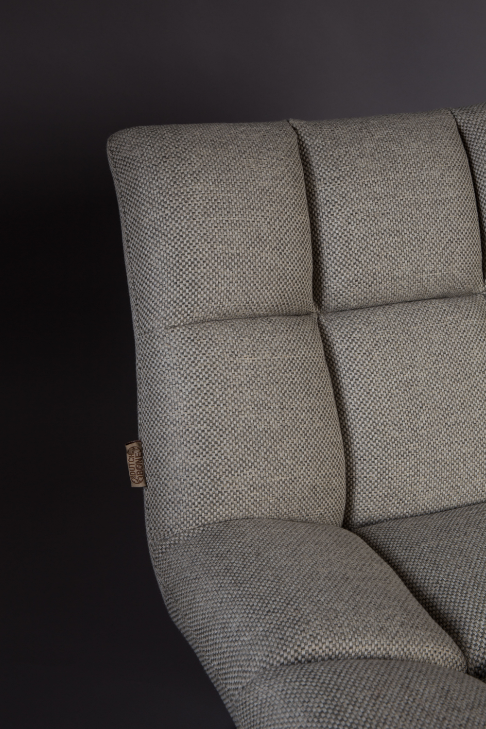 Pedestal Base Padded Lounge Chair | Dutchbone Bar | Oroa.com