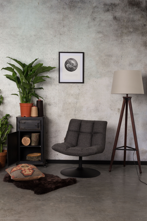 Pedestal Base Padded Lounge Chair | Dutchbone Bar | Oroa.com