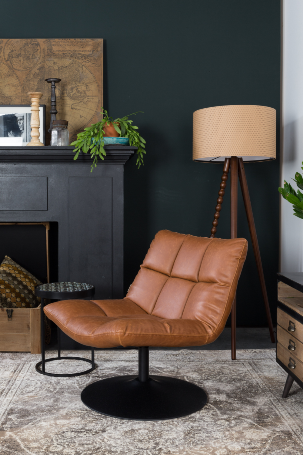Brown Pedestal Accent Chair | Dutchbone Bar | OROA.com