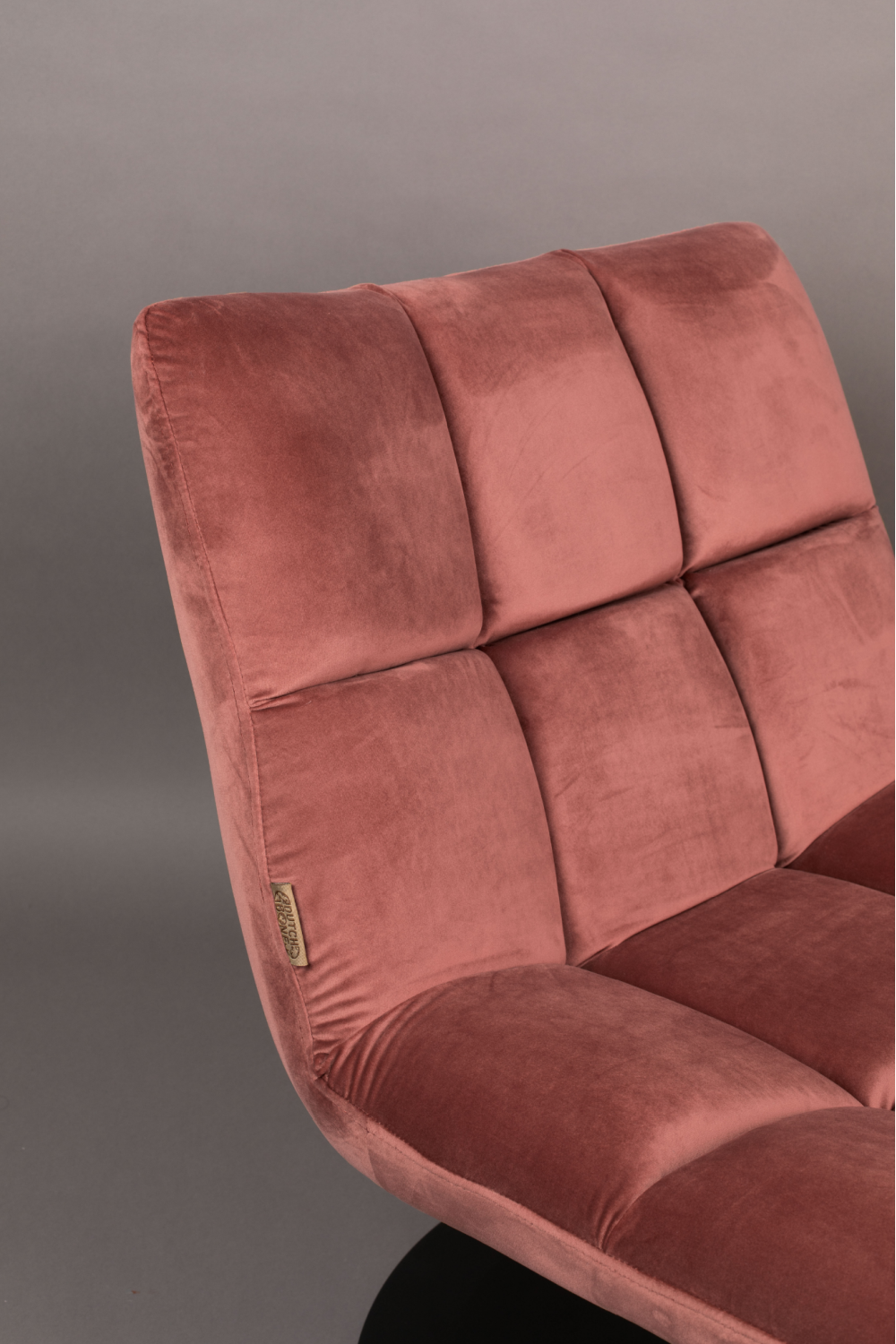 Velvet Pedestal Accent Chair | Dutchbone Bar | Oroa.com