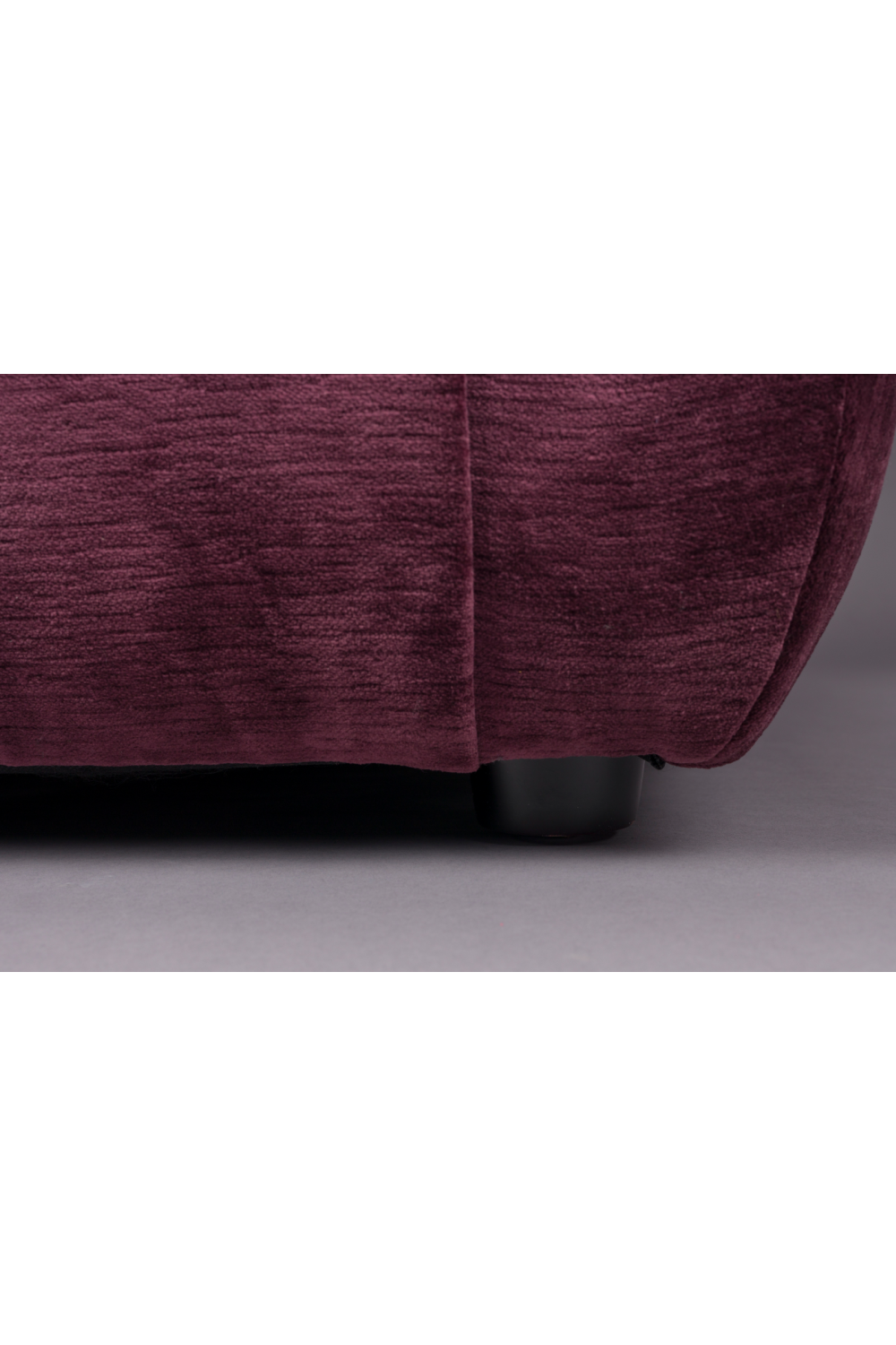Velvet Square Hocker | Dutchbone Giada | OROA.com