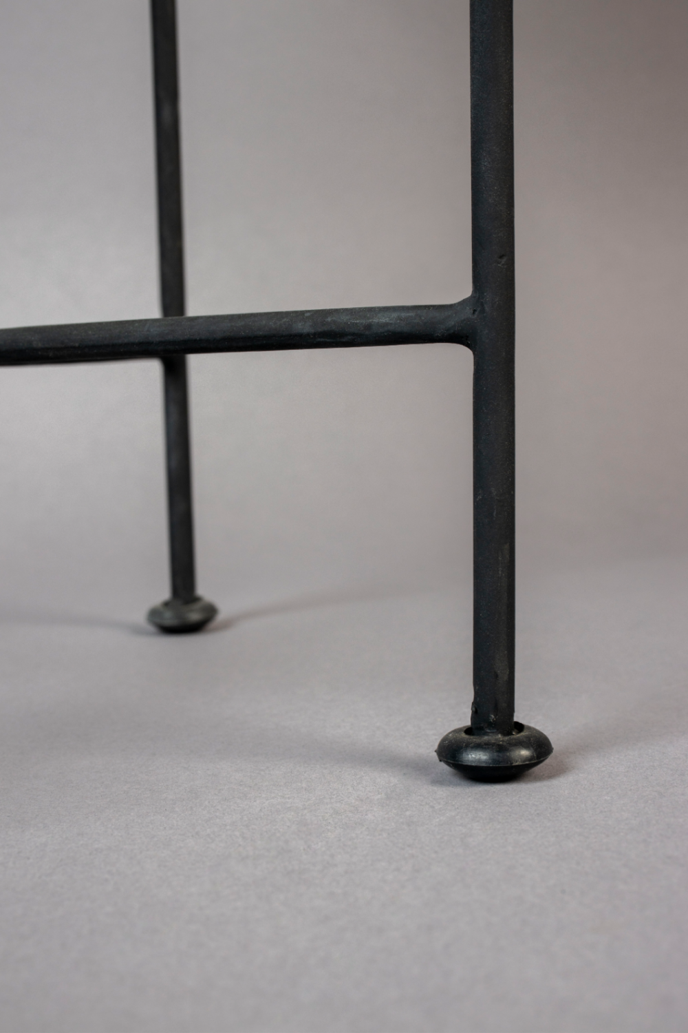 Cylindrical Jute Floor Lamp | Dutchbone Kari | OROA.com