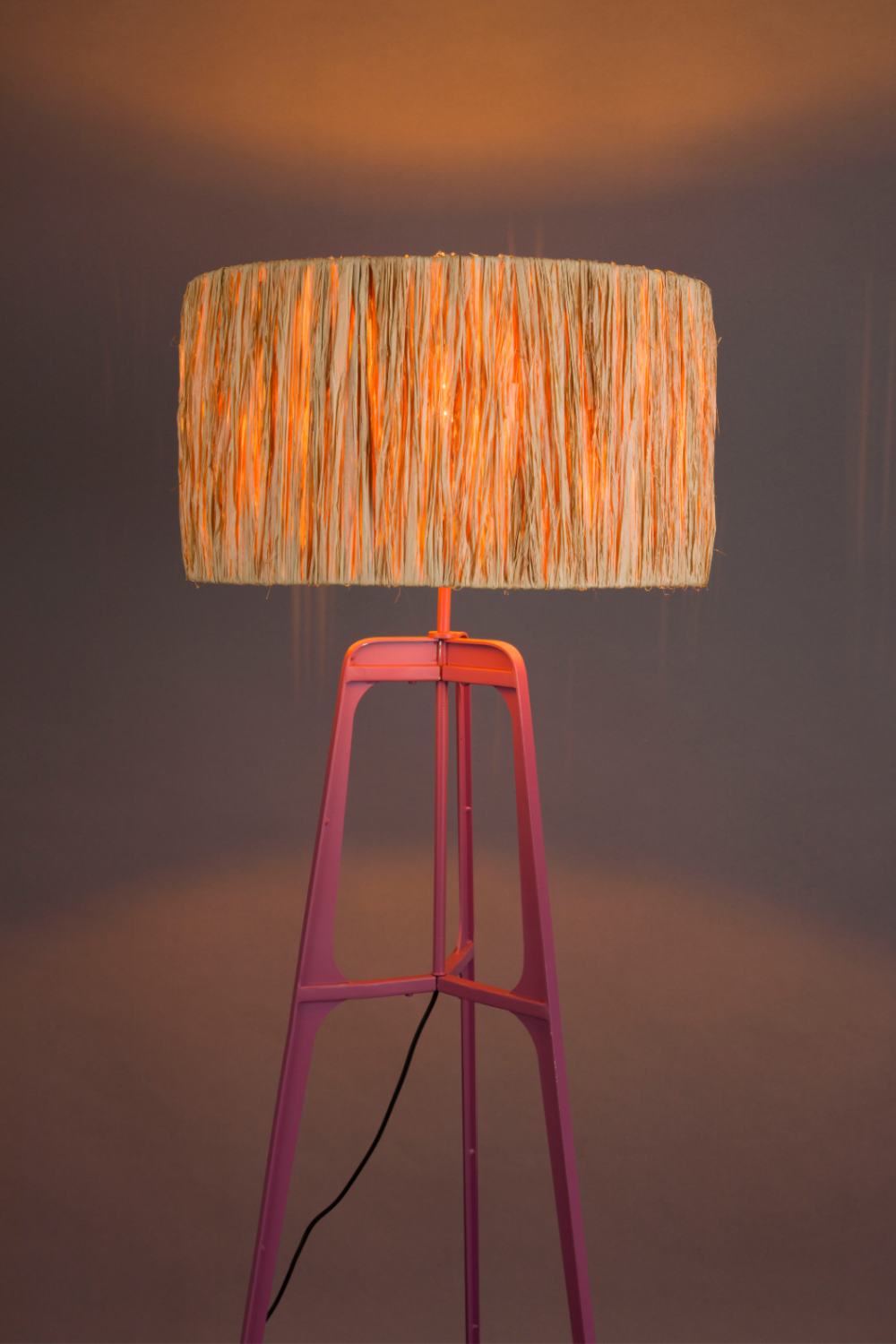 Natural Handmade Floor Lamp | Dutchbone Afra | OROA.com