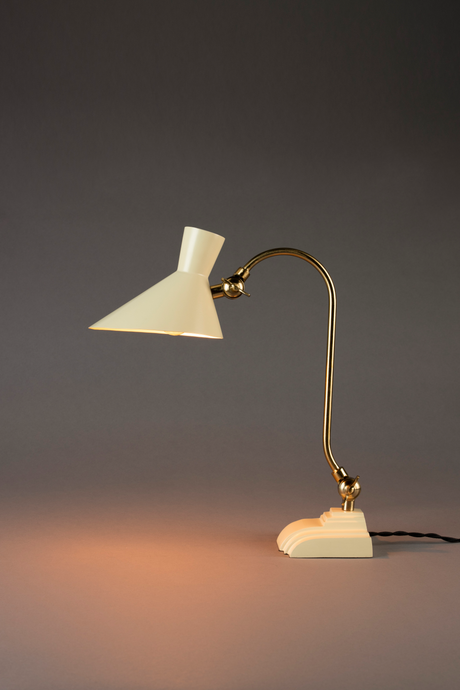 Ivory Colored Desk Lamp | Dutchbone Gaia | OROA.com