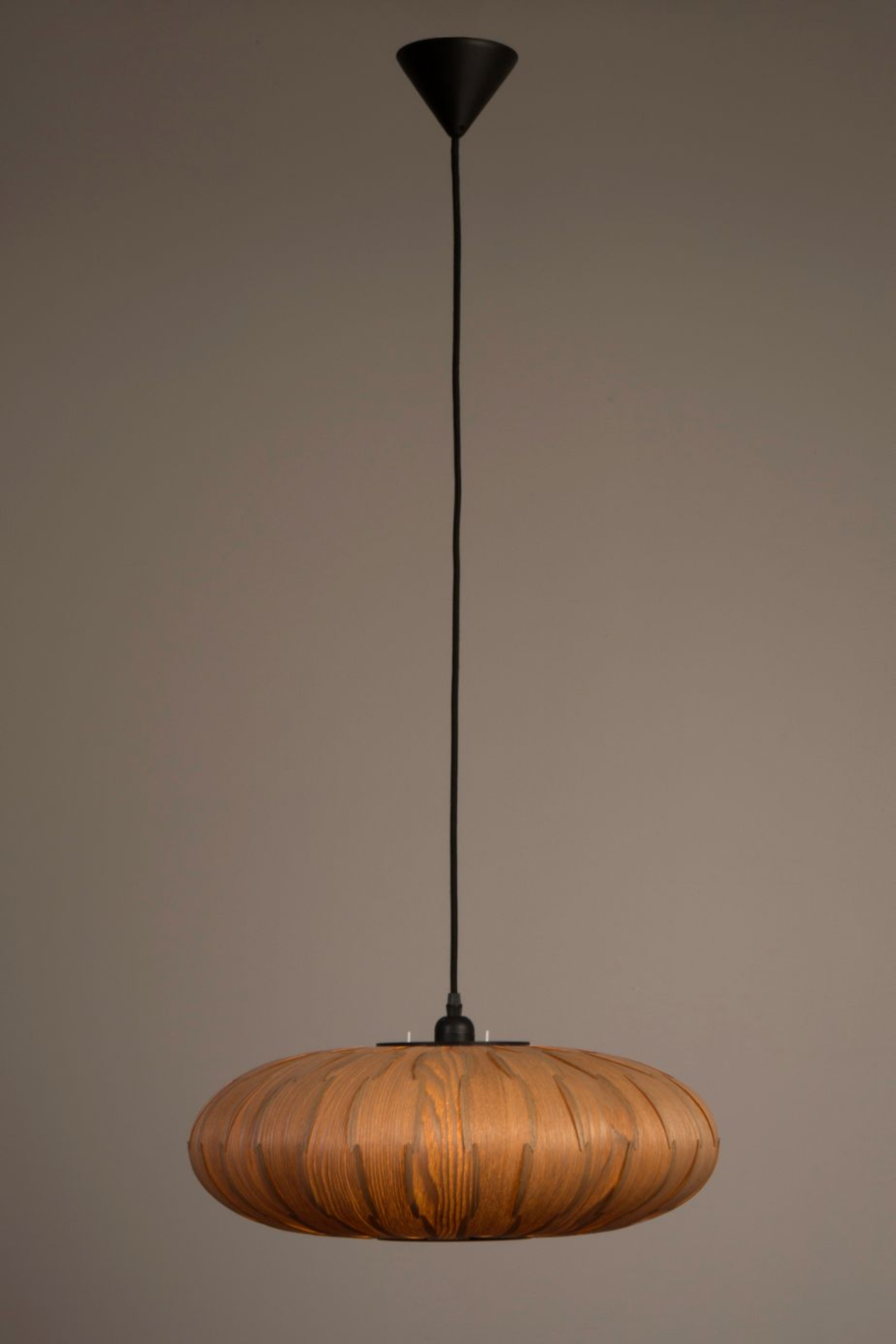 Oval Wood Pendant Lamp | Dutchbone Bond | DutchFurniture.com