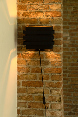 Modern Wall Lamp | Dutchbone Dumont | OROA.com