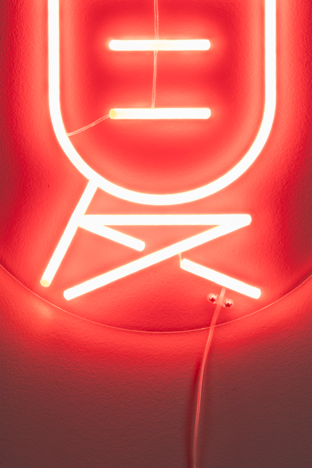 Neon Wall Light | Dutchbone Sya | OROA.com