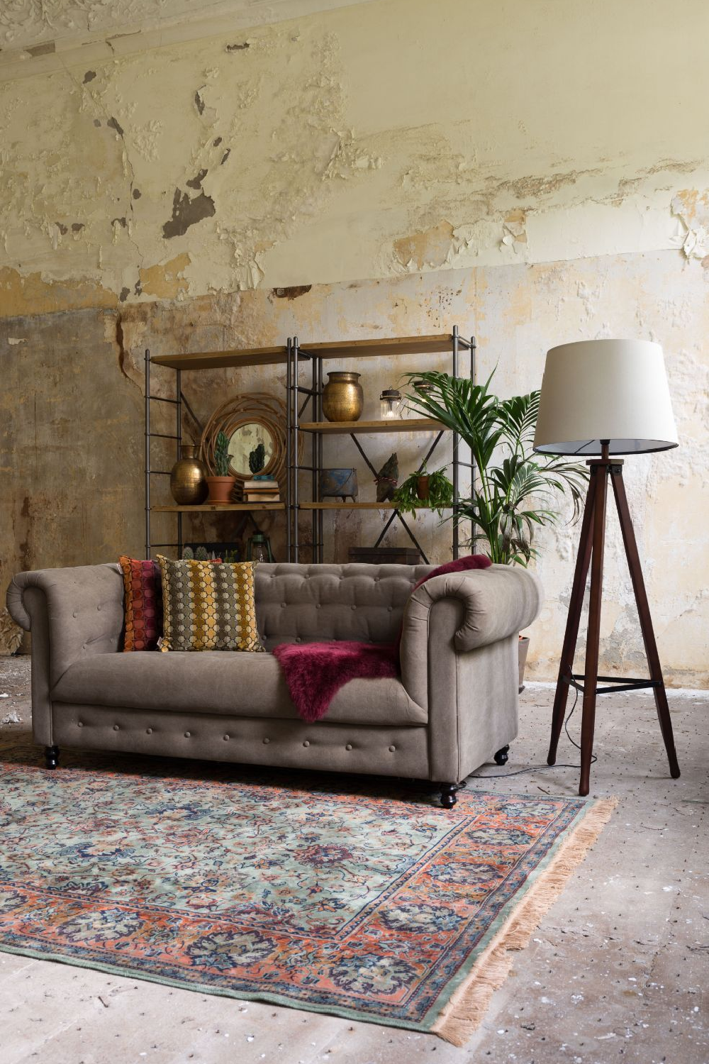 Vintage Style Viscose Carpet 5'7" x 8' | Dutchbone Bid | Oroa.com