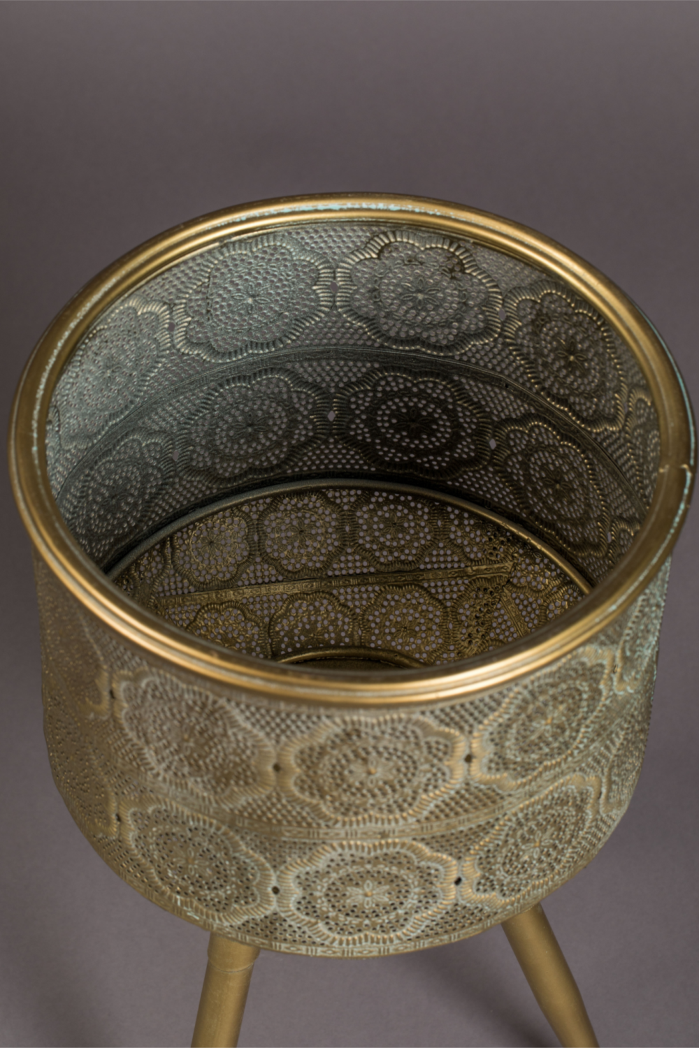 Brass Tripod Plant Stand M | Dutchbone Botanique | DutchFurniture.com