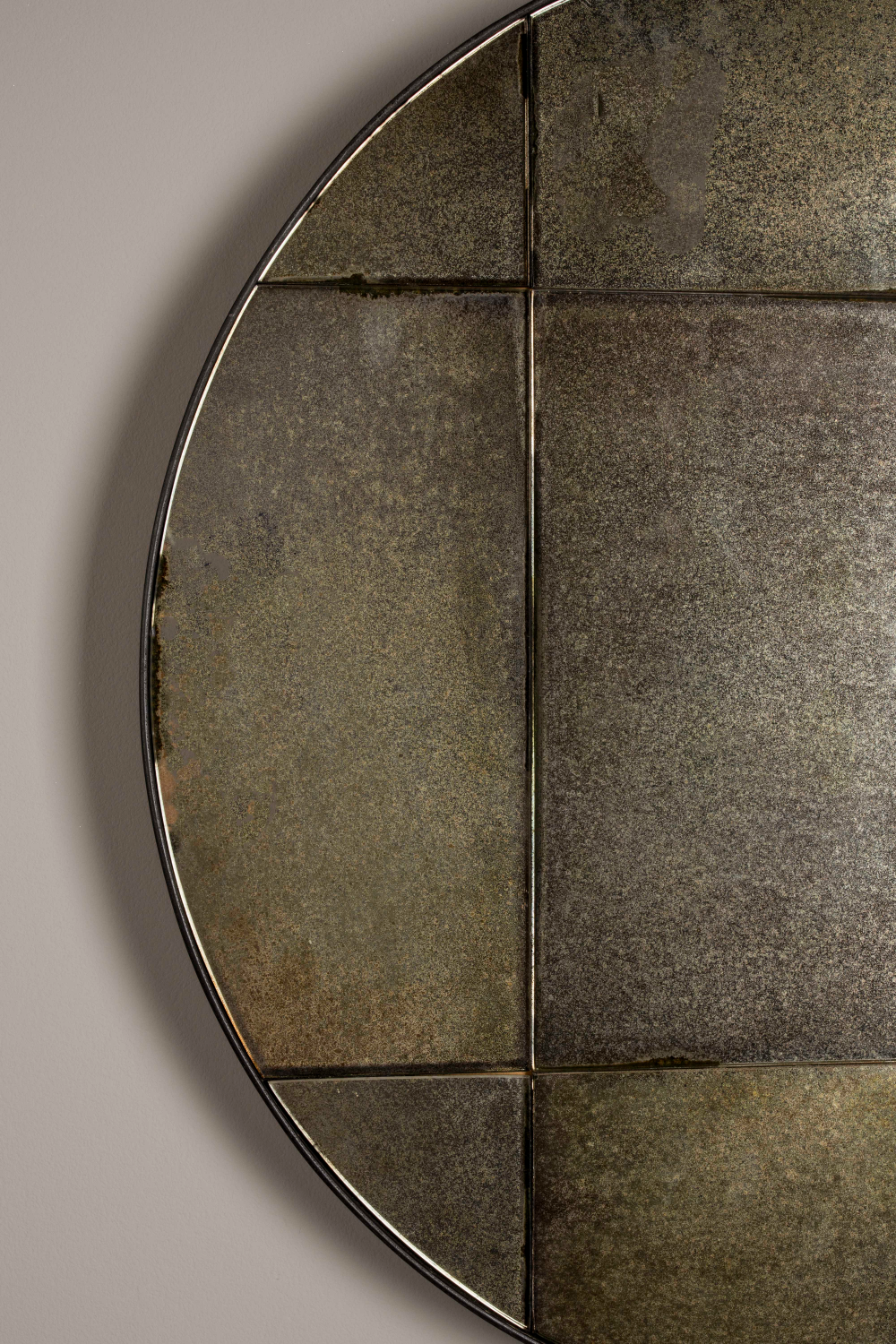 Round Vintage Mirror | Dutchbone Mado | OROA.com