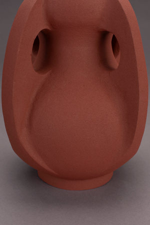 Red Aluminum Vase M | Dutchbone Thiago | OROA.com