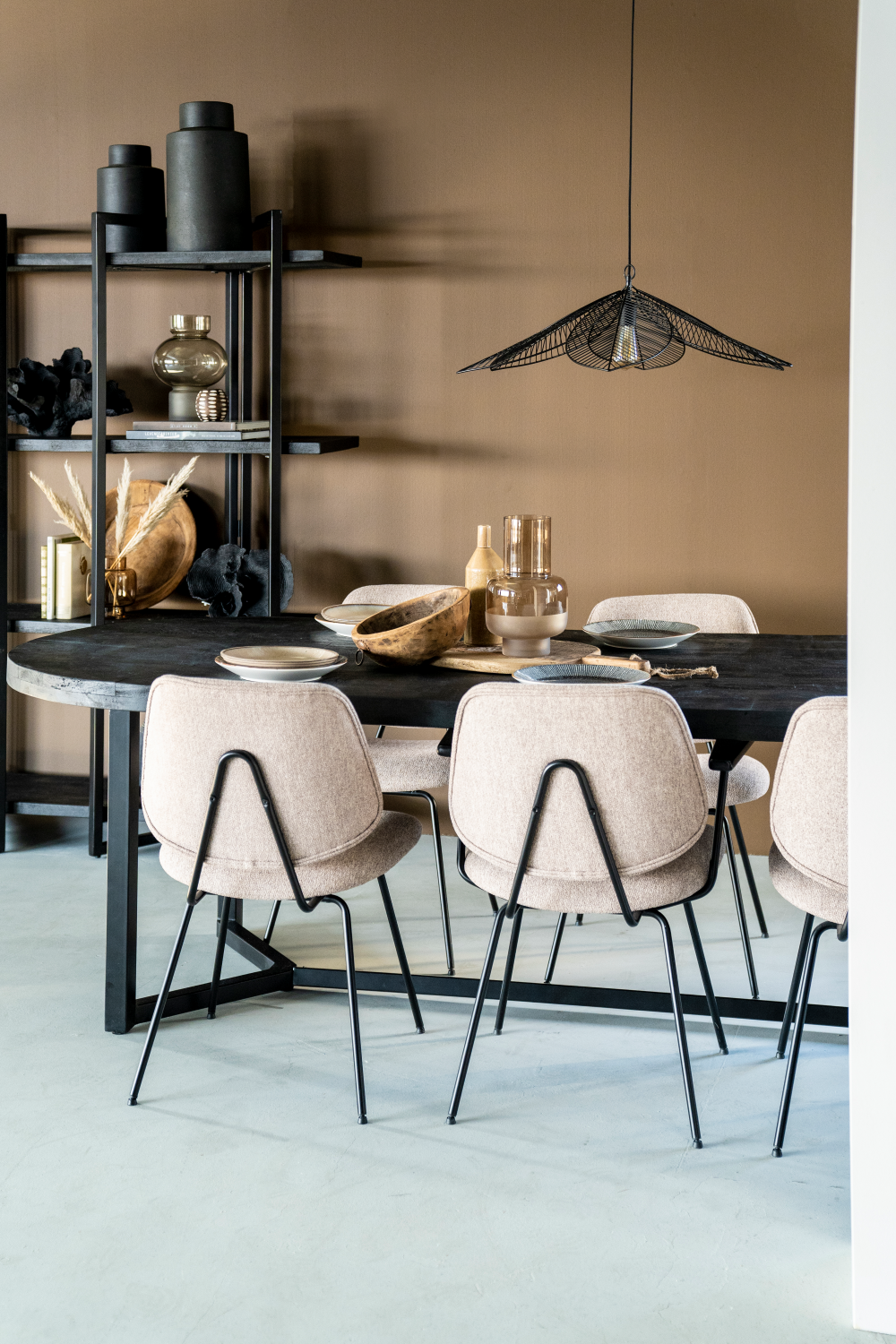 Modern Minimalist Dining Armchair | Eleonora Lynn | OROA.com