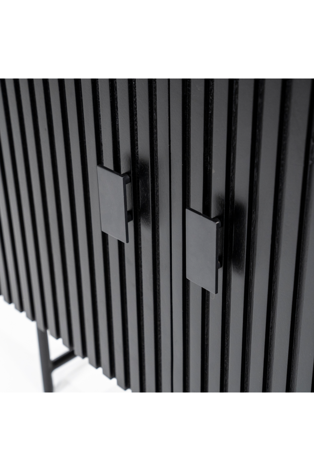 Mango Wood Bookcase | Eleonora Remi | OROA.com