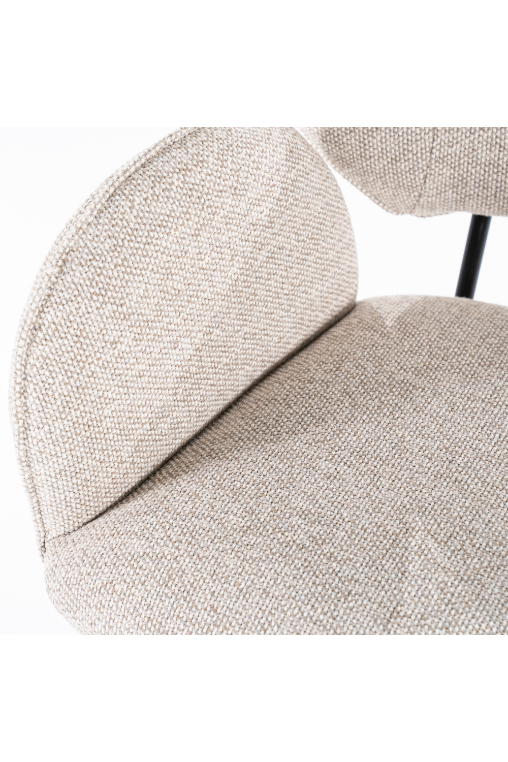 Quadrupod Rotatable Armchair | Eleonora Rosalin | OROA.com