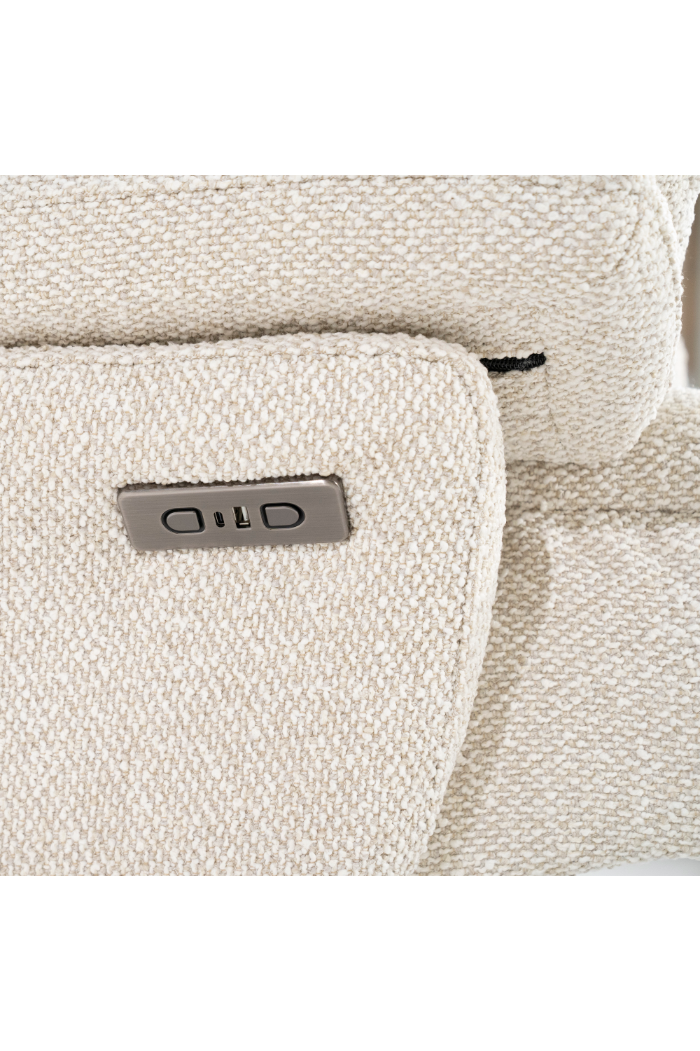 Upholstered Reclining Lounge Chair | Eleonora Caleb | OROA.com