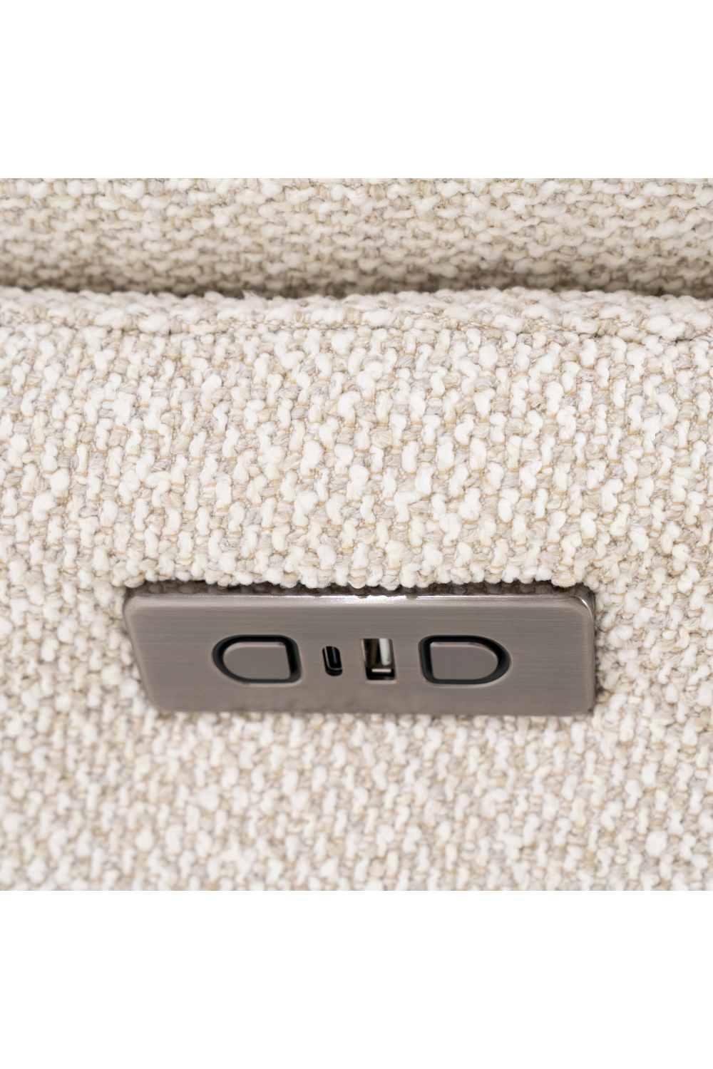 Upholstered Reclining Lounge Chair | Eleonora Caleb | OROA.com